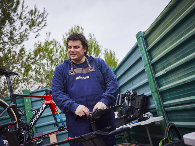 Staff Stories - mechanieker Martijn Van Schaijk: "Vorige winter bouwden we 300 fietsen"