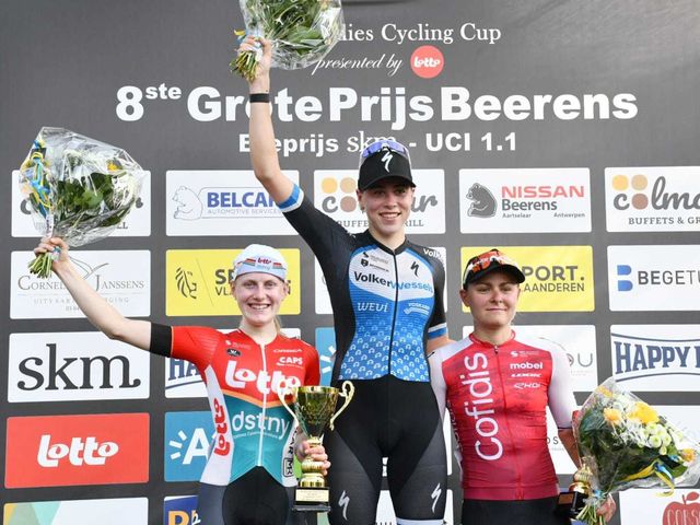 Anna Van Wersch sprints convincingly to second place in the GP Beerens